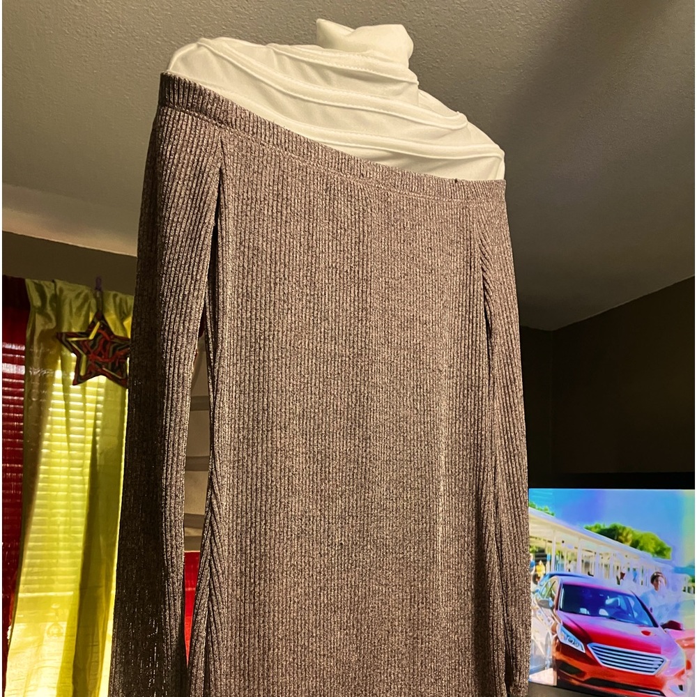 Off the shoulder ling sleeved anytime dress